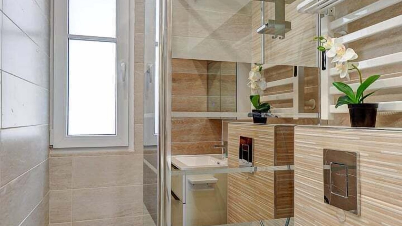 Photo of Bathroom in 2nd Arrondissement