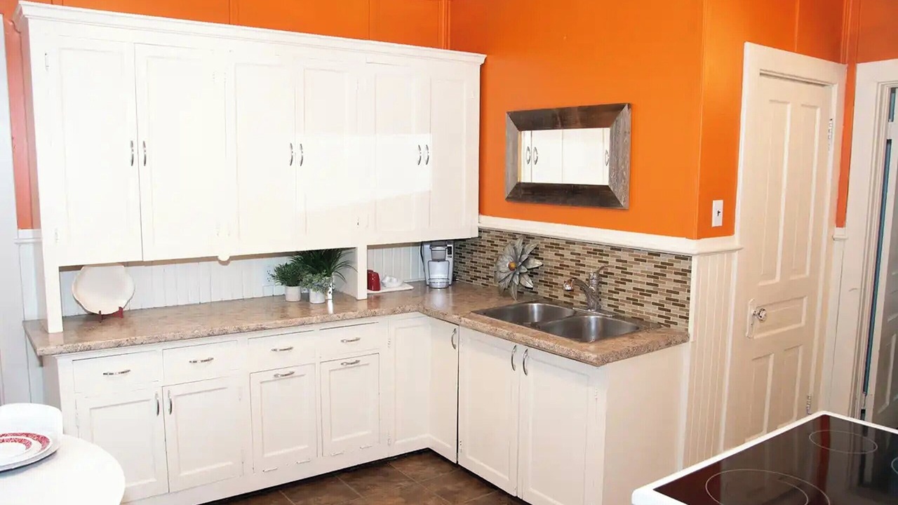 Photo of Kitchen in Smooth Rock Falls