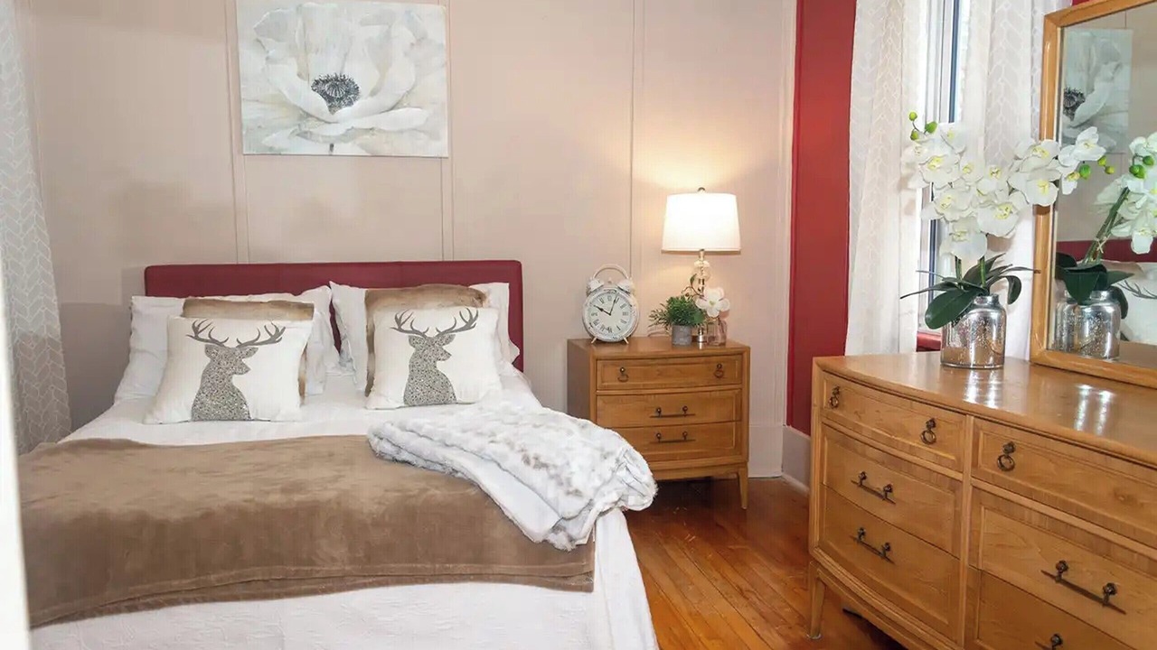 Photo of Bedroom in Smooth Rock Falls