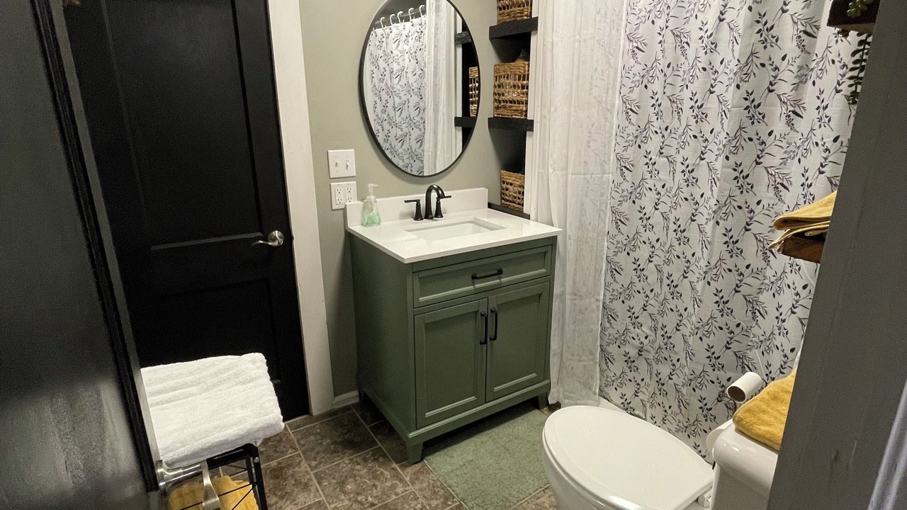 Photo of Bathroom in Eminence