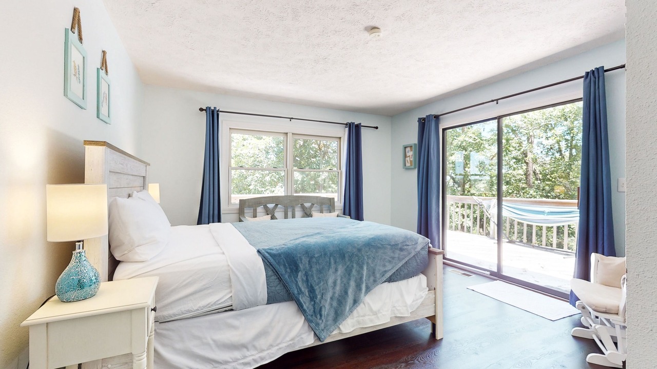 Photo of Bedroom in Eureka Springs