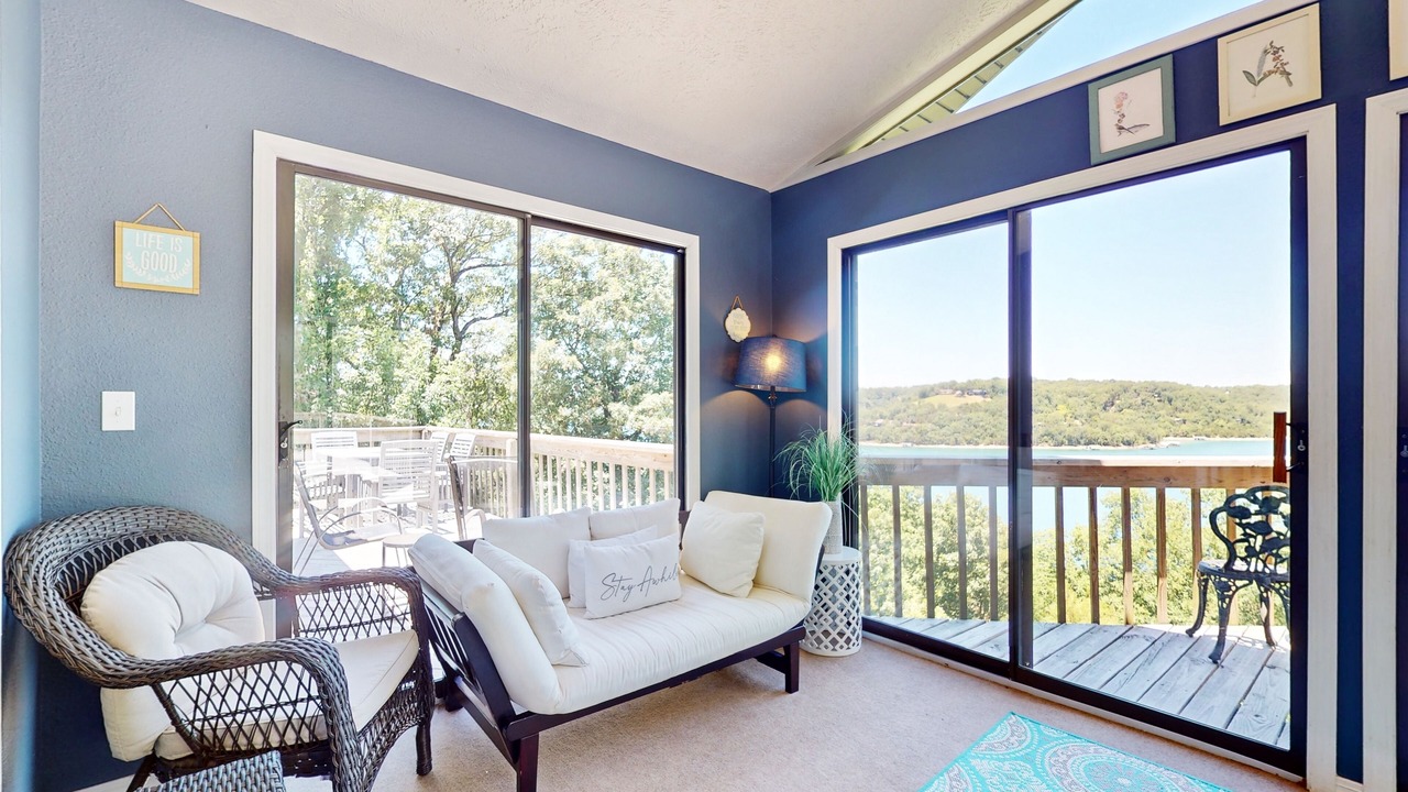 Photo of Livingroom in Eureka Springs
