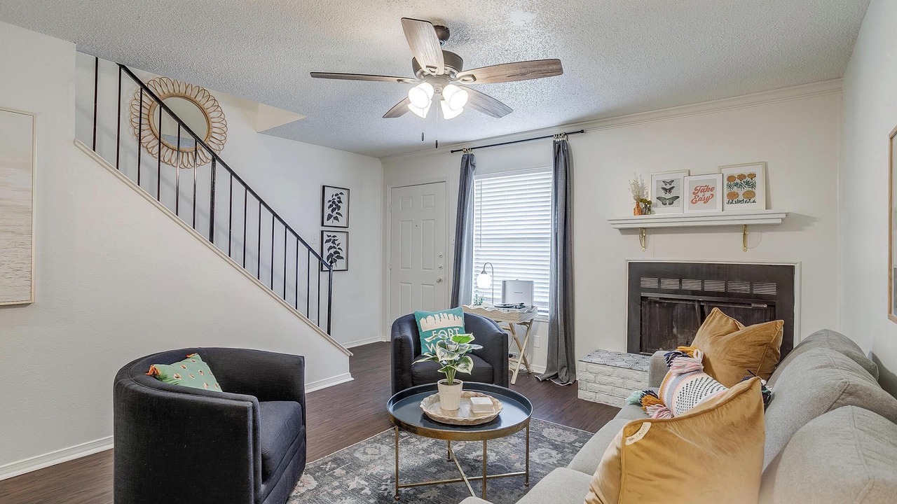 Photo of Livingroom in Benbrook