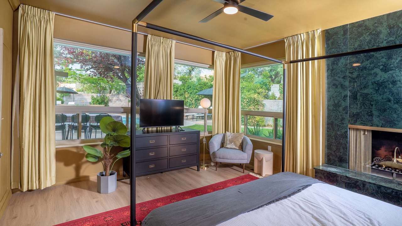 Photo of Bedroom in Albuquerque