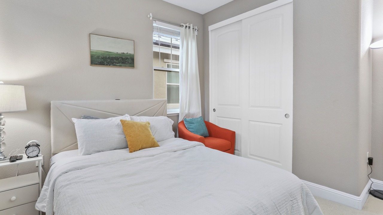 Photo of Bedroom in Pittsburg