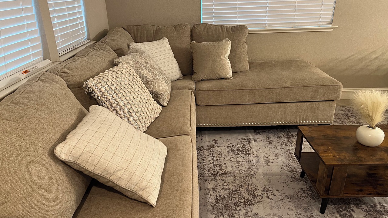 Photo of Livingroom in Pittsburg