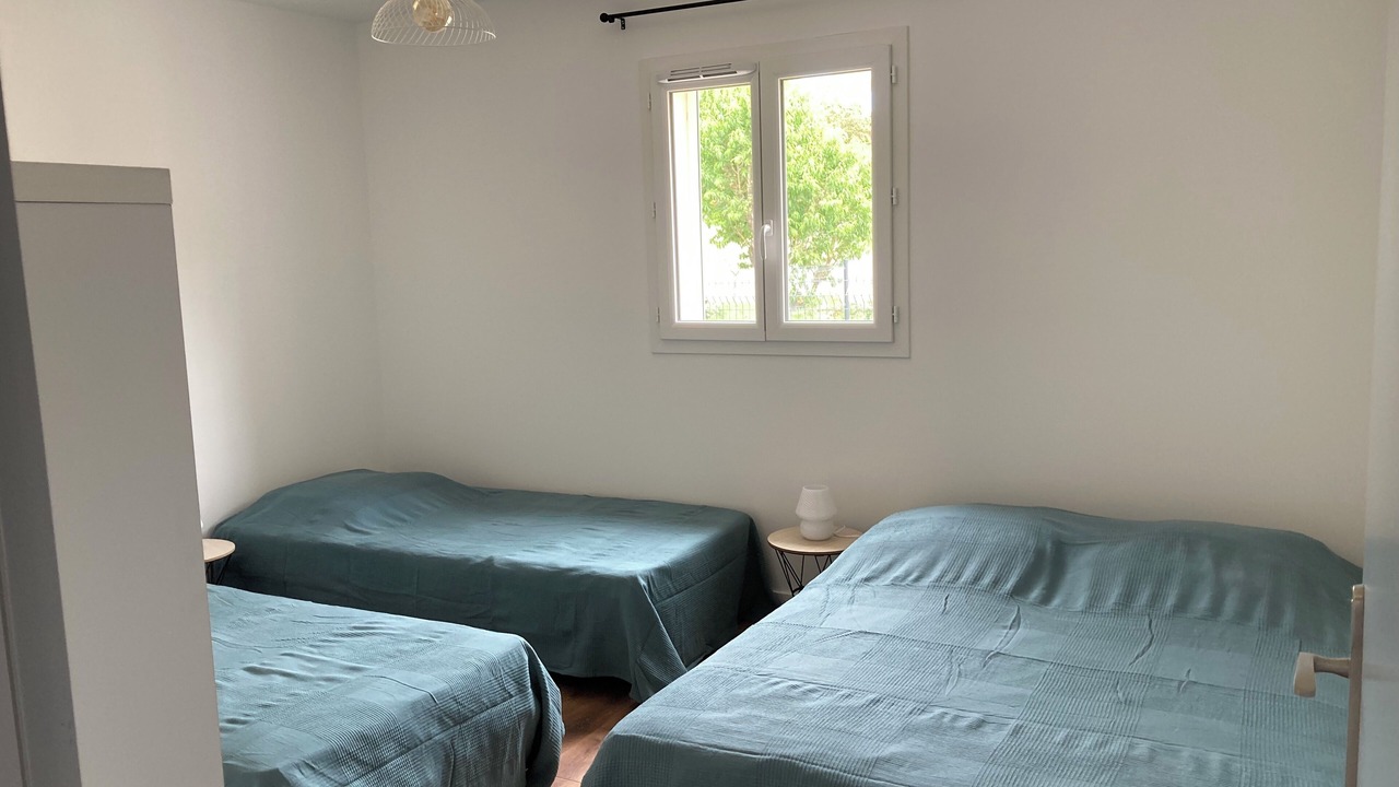 Photo of Bedroom in Montaren-et-Saint-Mediers