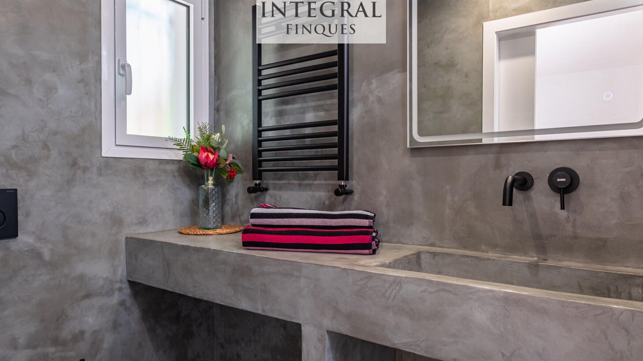 Photo of Bathroom in Vall-Llobrega