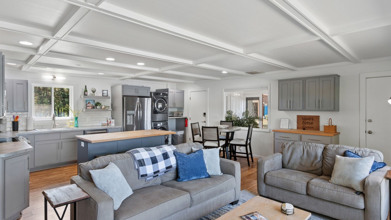Photo of Livingroom in Plover
