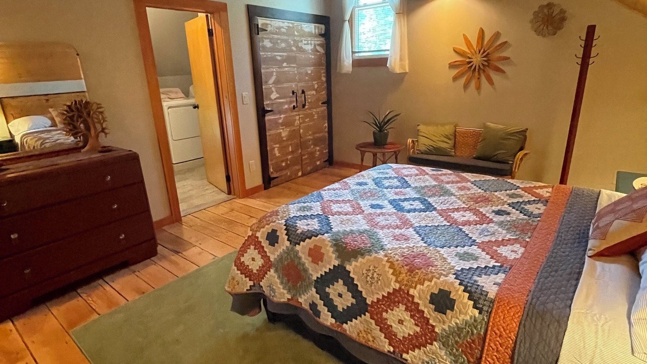 Photo of Bedroom in Town of Benson