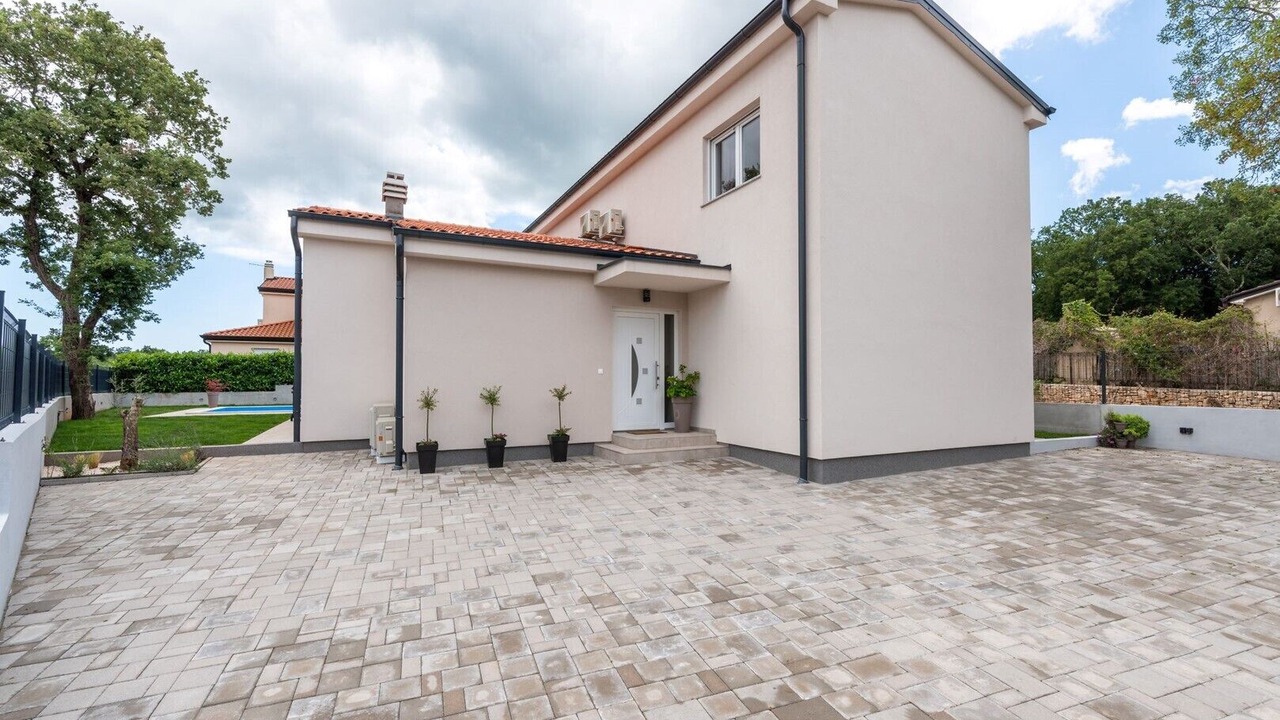 Photo of Outdoor in Matohanci