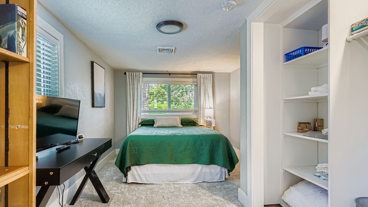 Photo of Bedroom in West Salem