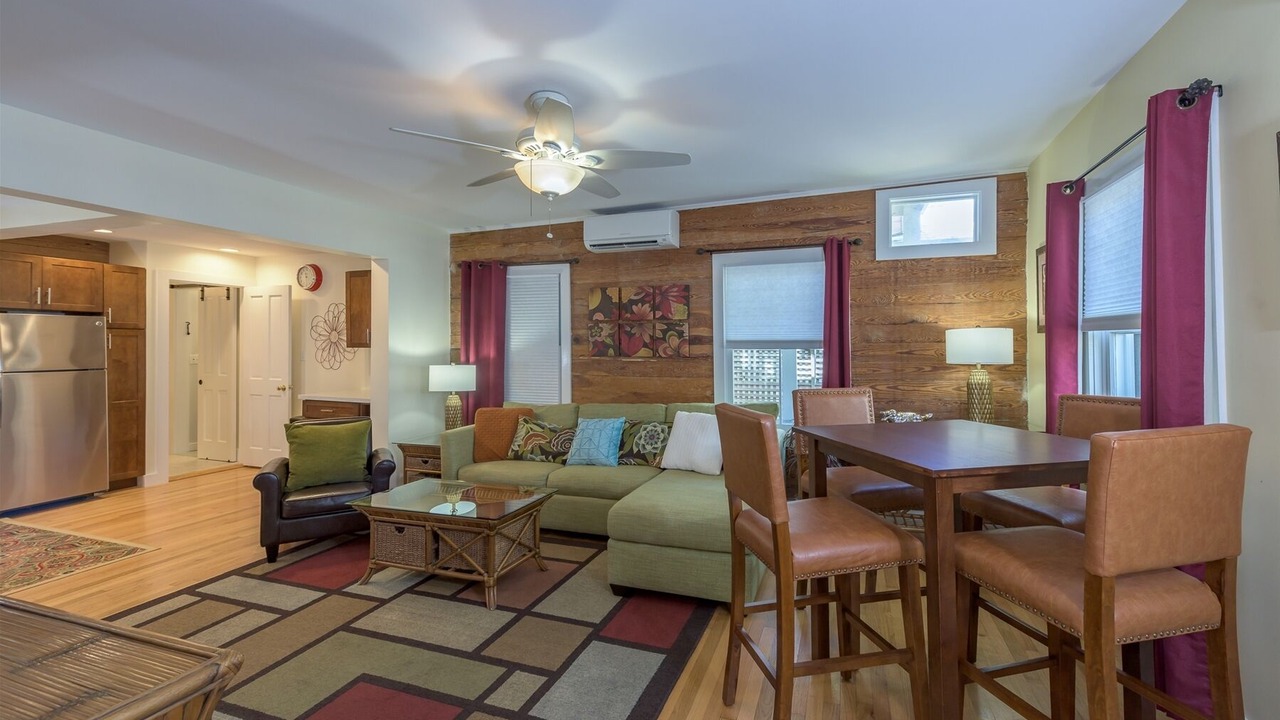 Photo of Bedroom in Downtown