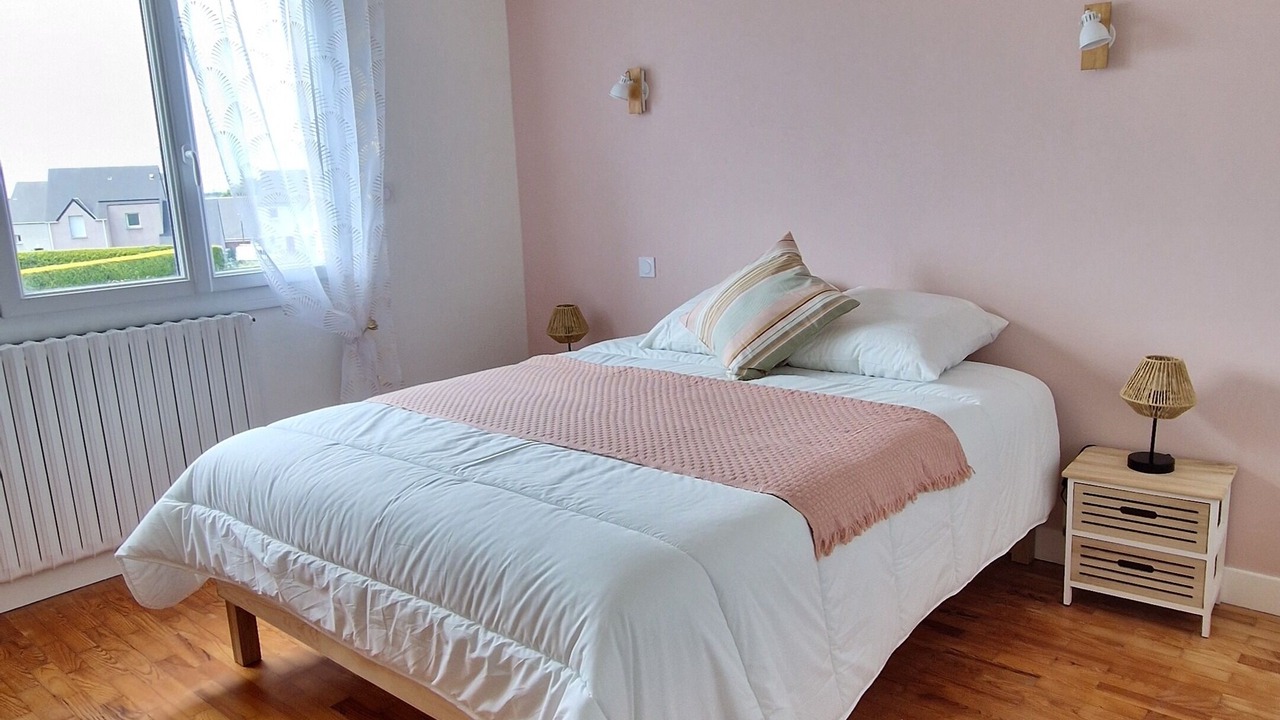 Photo of Bedroom in Regnezville-sur-Mer