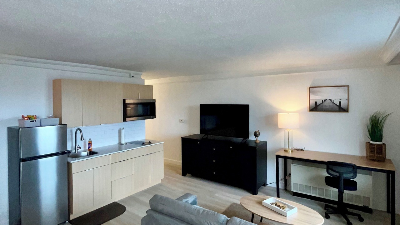 Photo of Livingroom in Downtown Baltimore