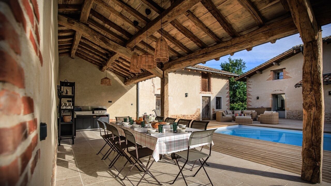 Photo of Outdoor in Bage-la-Ville