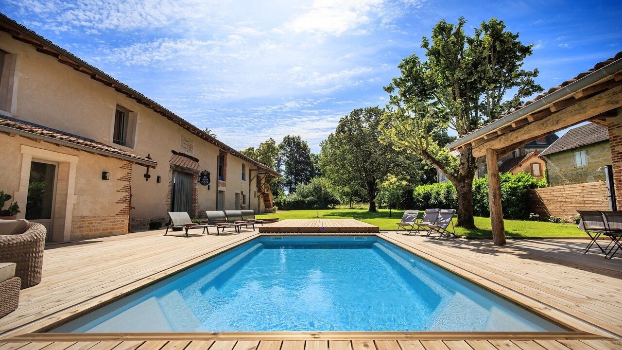 Photo of Outdoor in Bage-la-Ville