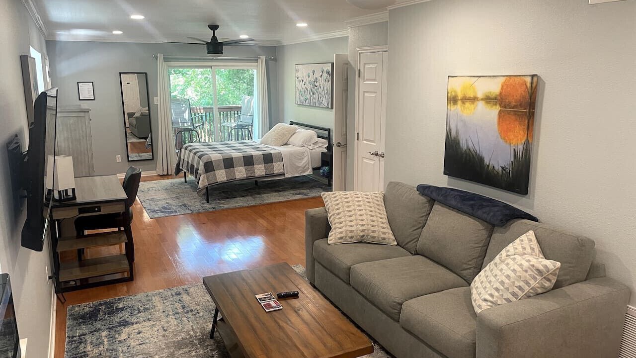 Photo of Livingroom in Travis Heights