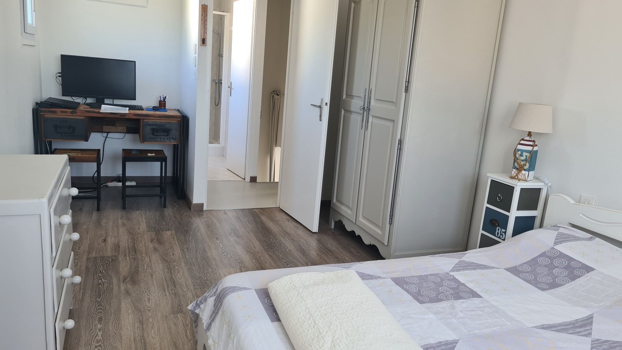 Photo of Bedroom in Jard-sur-Mer