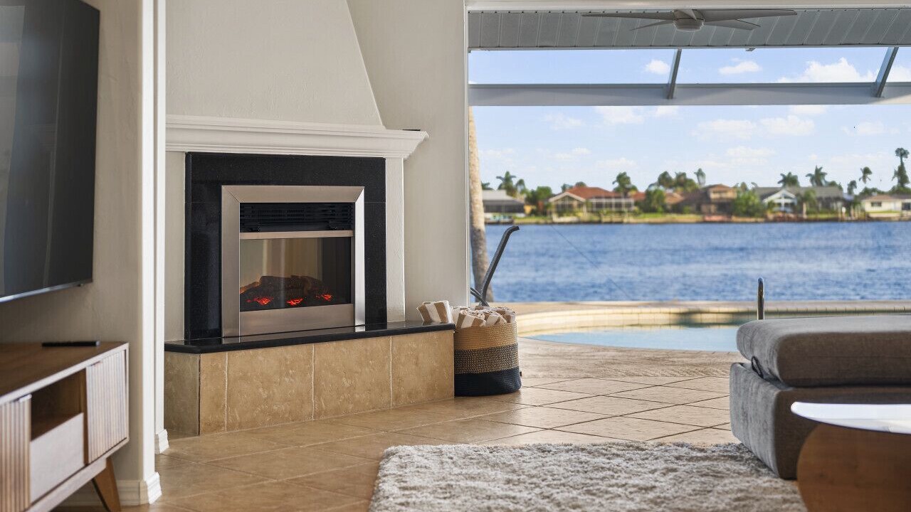 Photo of Livingroom in Eight Lakes