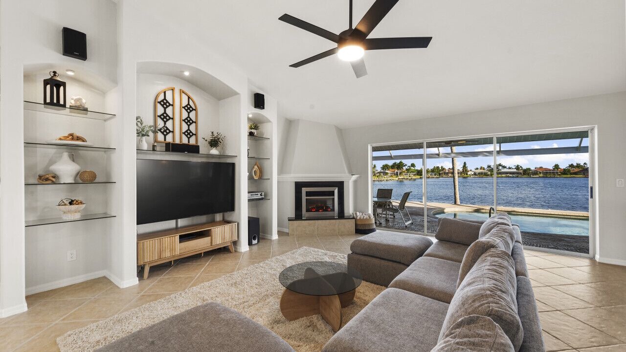 Photo of Livingroom in Eight Lakes