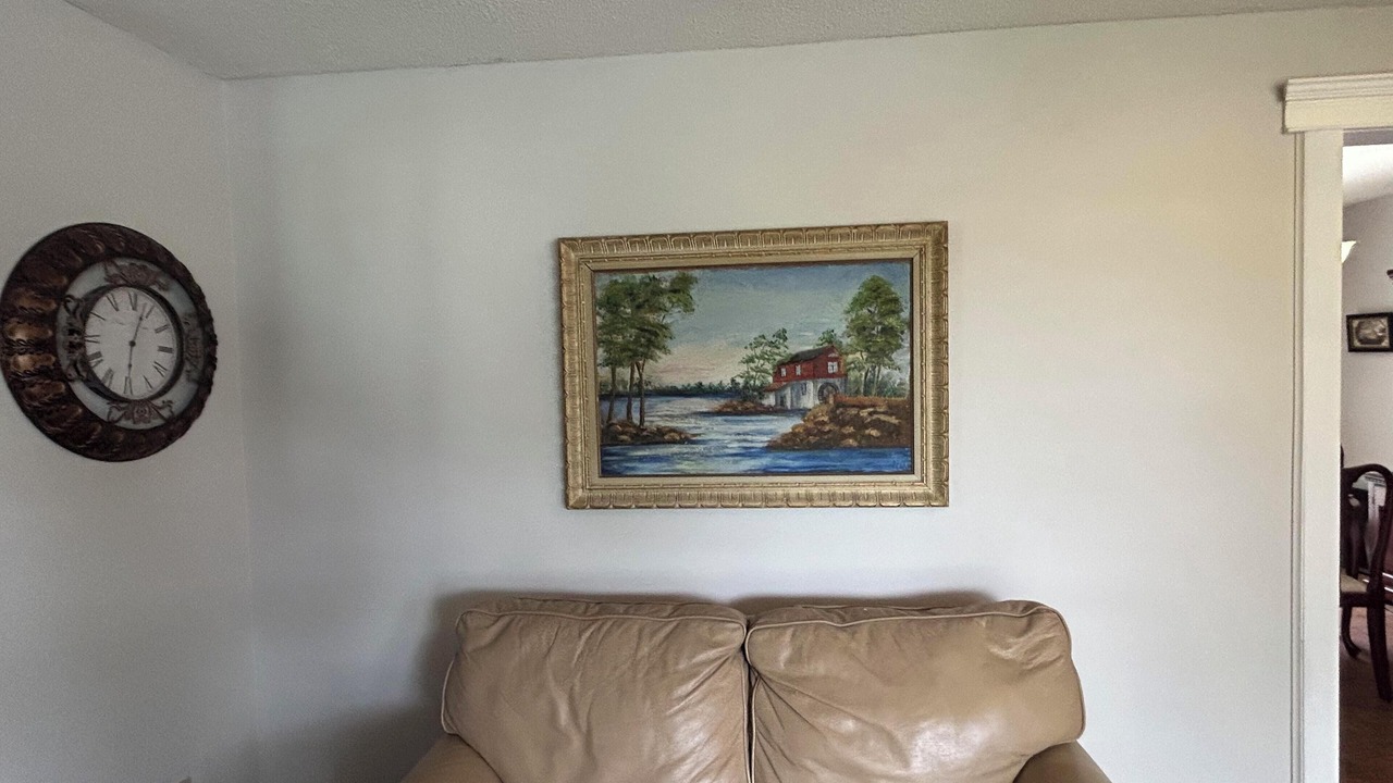 Photo of Livingroom in Barrie