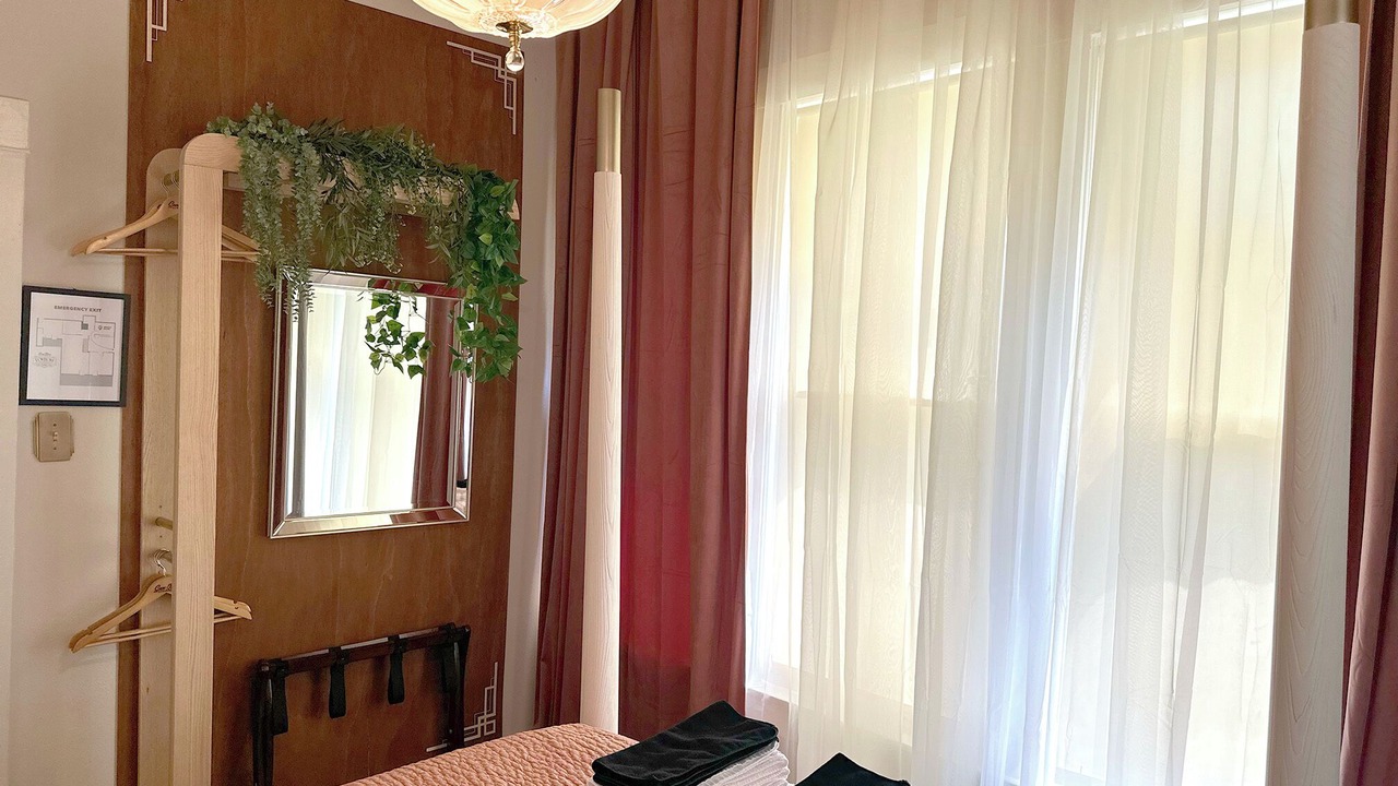Photo of Bedroom in Downtown Historic