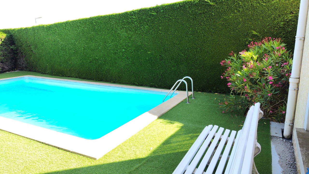 Photo of Outdoor in Saint-Barthelemy-le-Plain