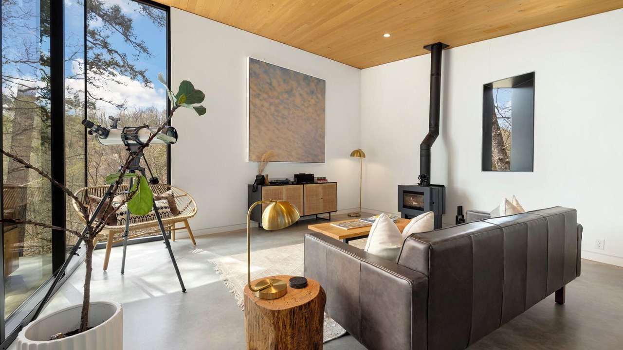 Photo of Livingroom in Rogers