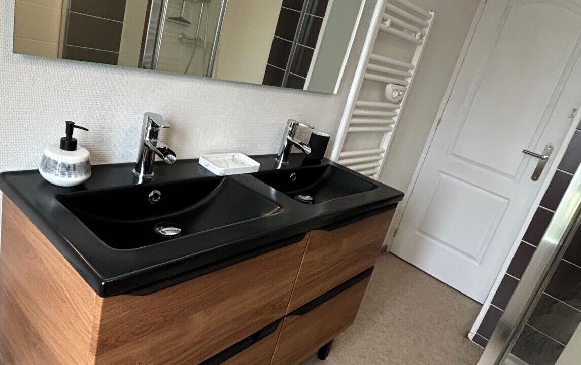 Photo of Bathroom in Nevers