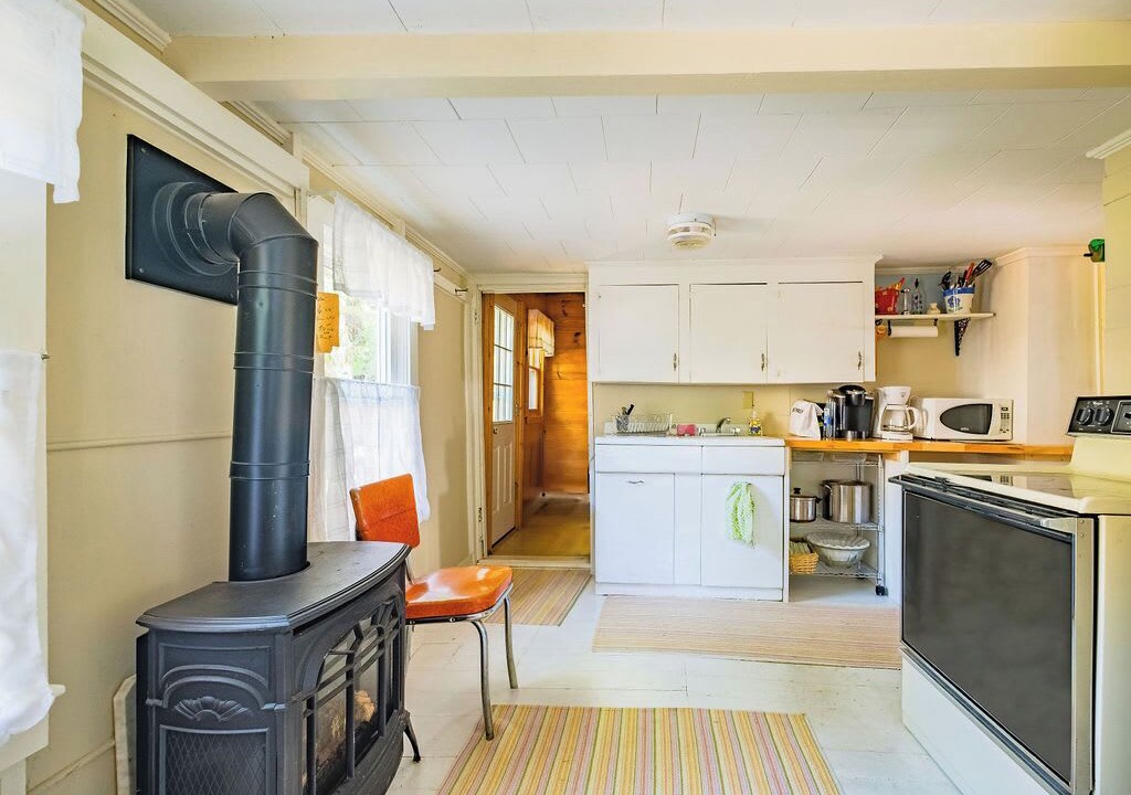 Photo of Kitchen in Peaks Island