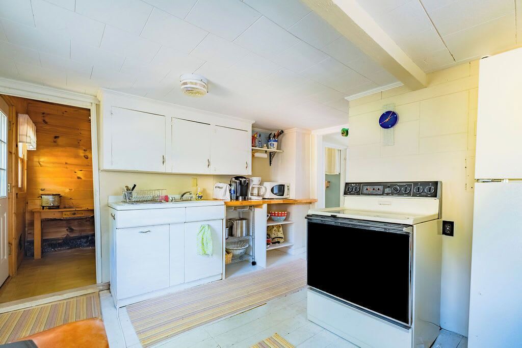 Photo of Kitchen in Peaks Island