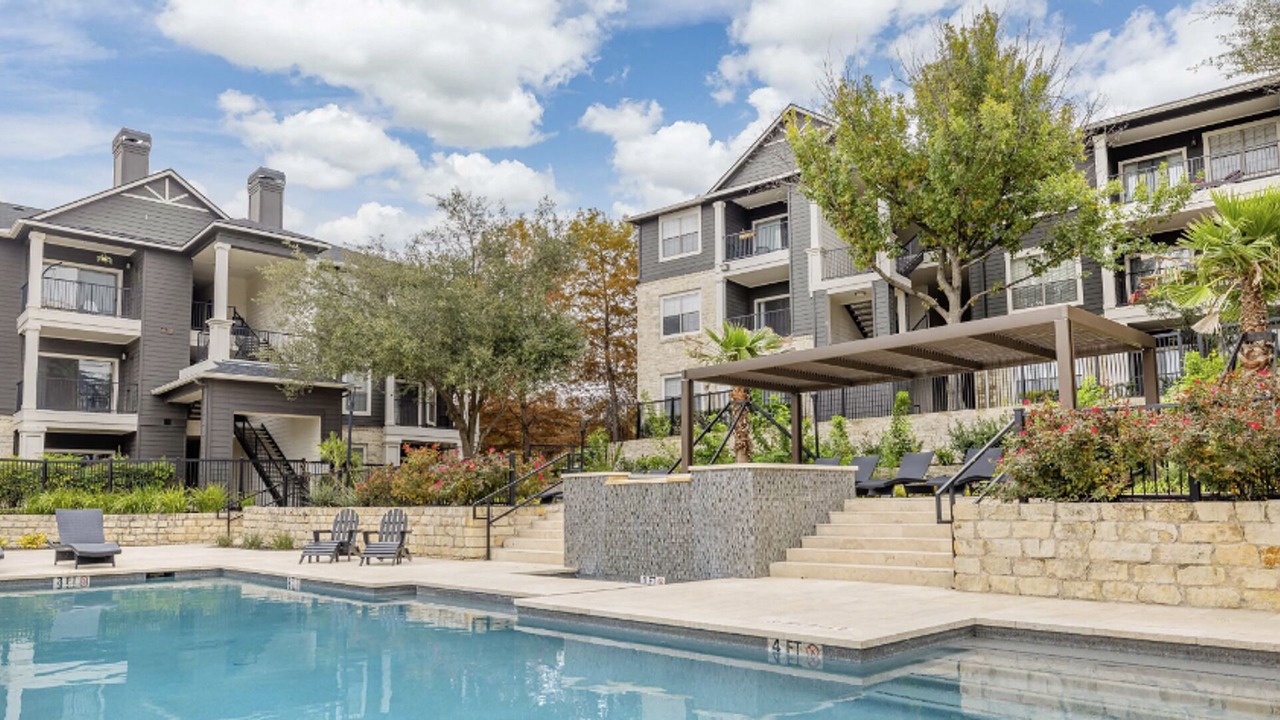 Photo of Outdoor in McNeil
