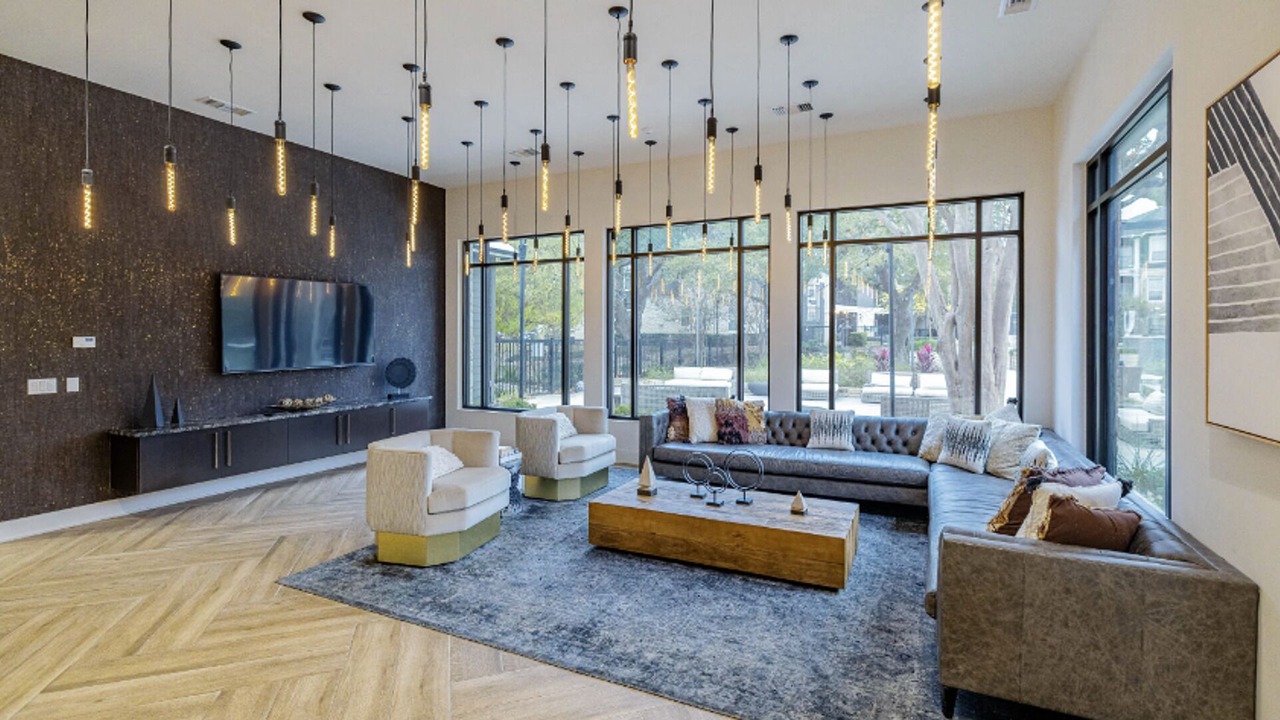 Photo of Livingroom in McNeil