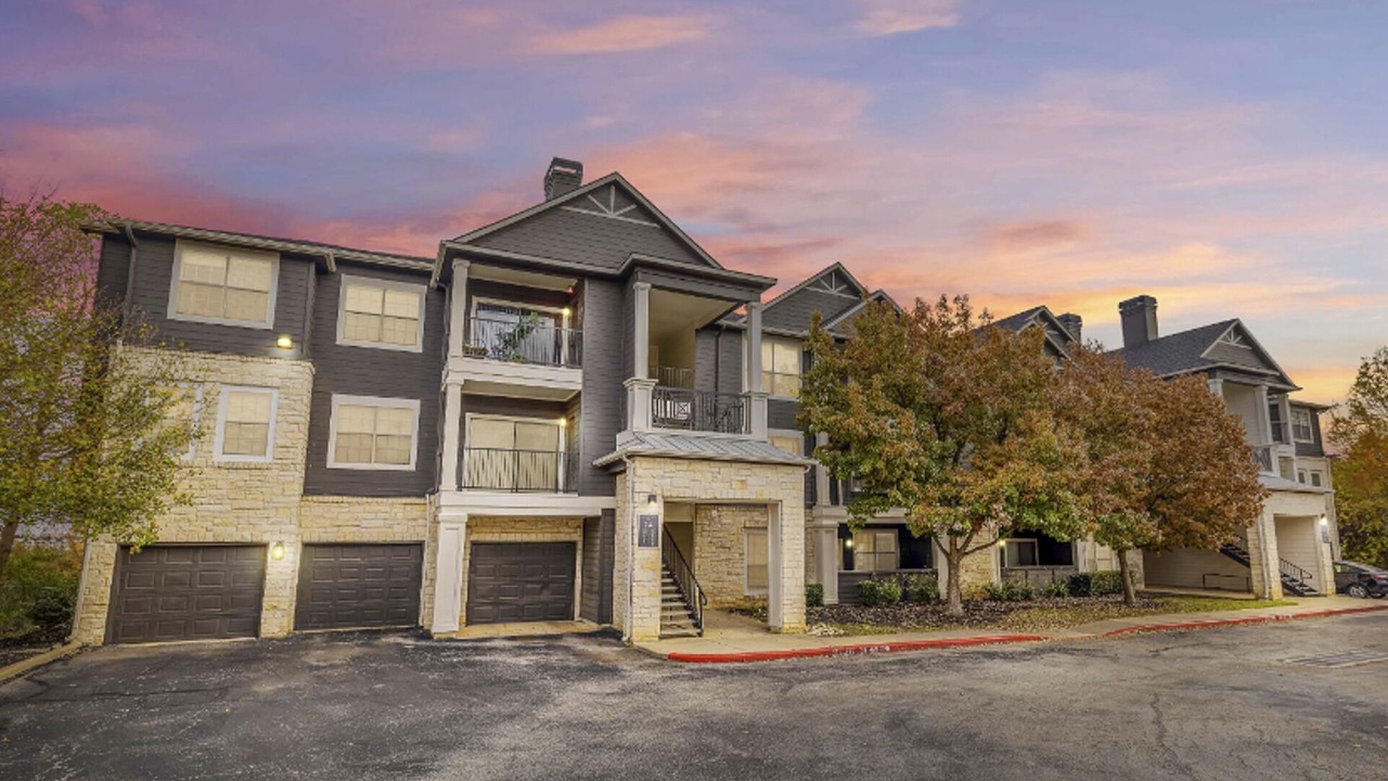 Photo of Outdoor in McNeil