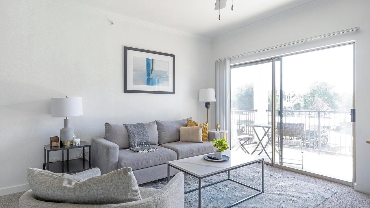 Photo of Livingroom in McNeil