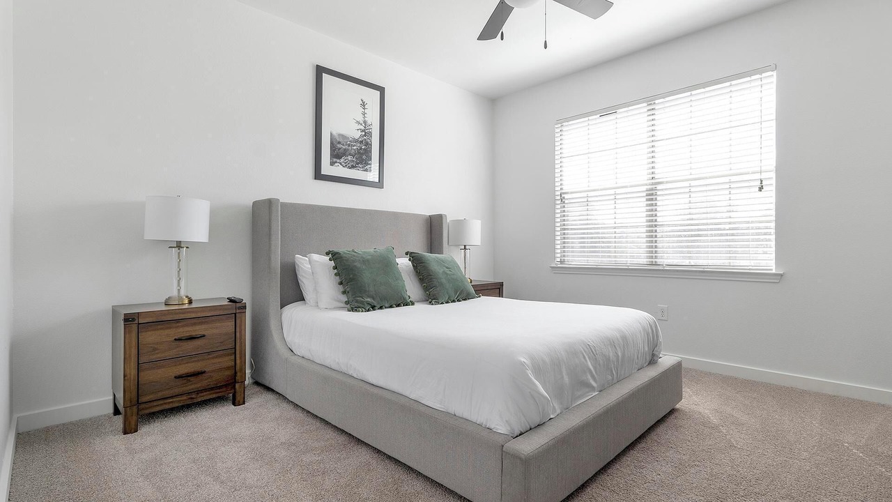 Photo of Bedroom in McNeil