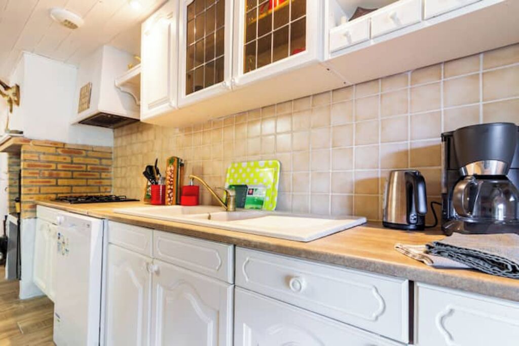 Photo of Kitchen in La Tourette-Cabardes