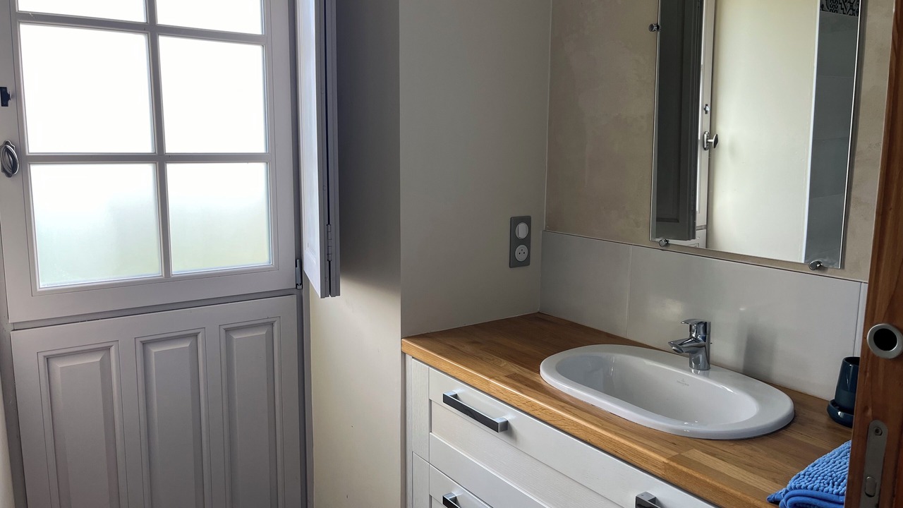 Photo of Bathroom in Saint-Michel-le-Cloucq