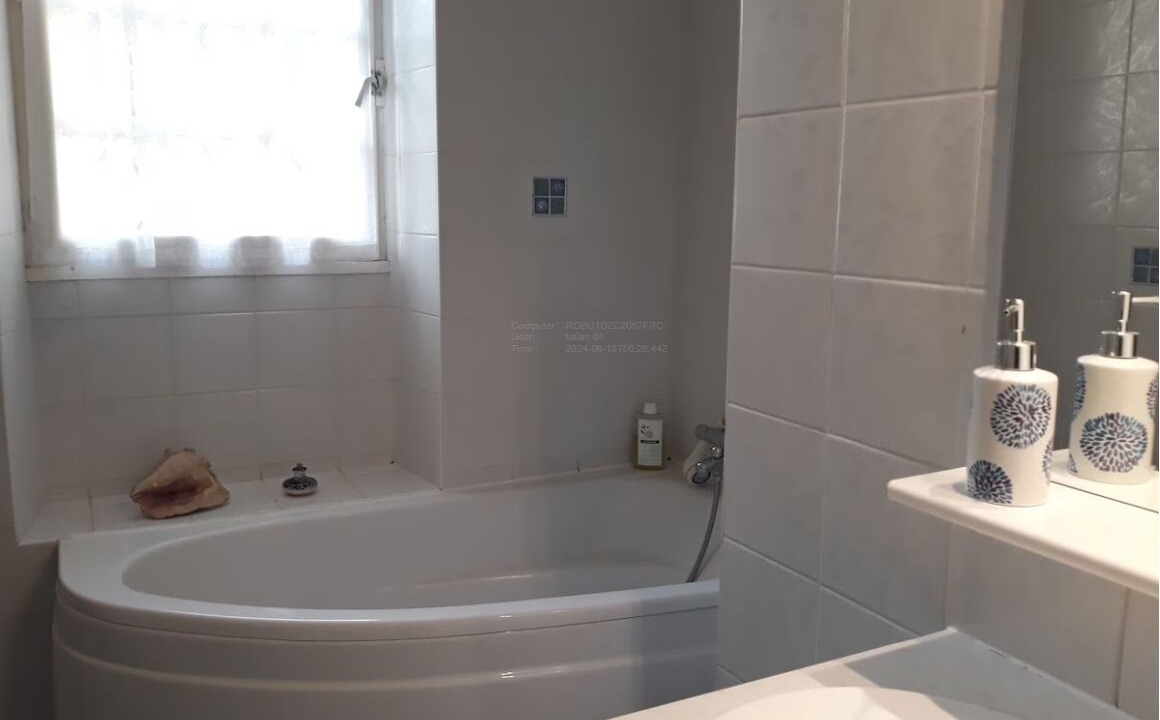 Photo of Bathroom in Figeac