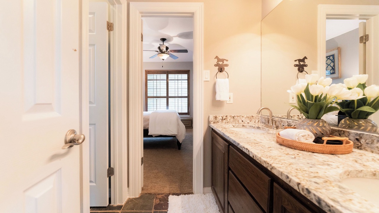 Photo of Bathroom in Apache Shores