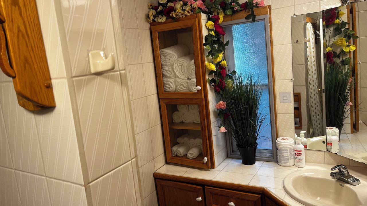 Photo of Bathroom in Alcona