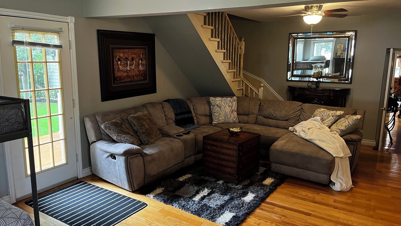 Photo of Livingroom in Alcona