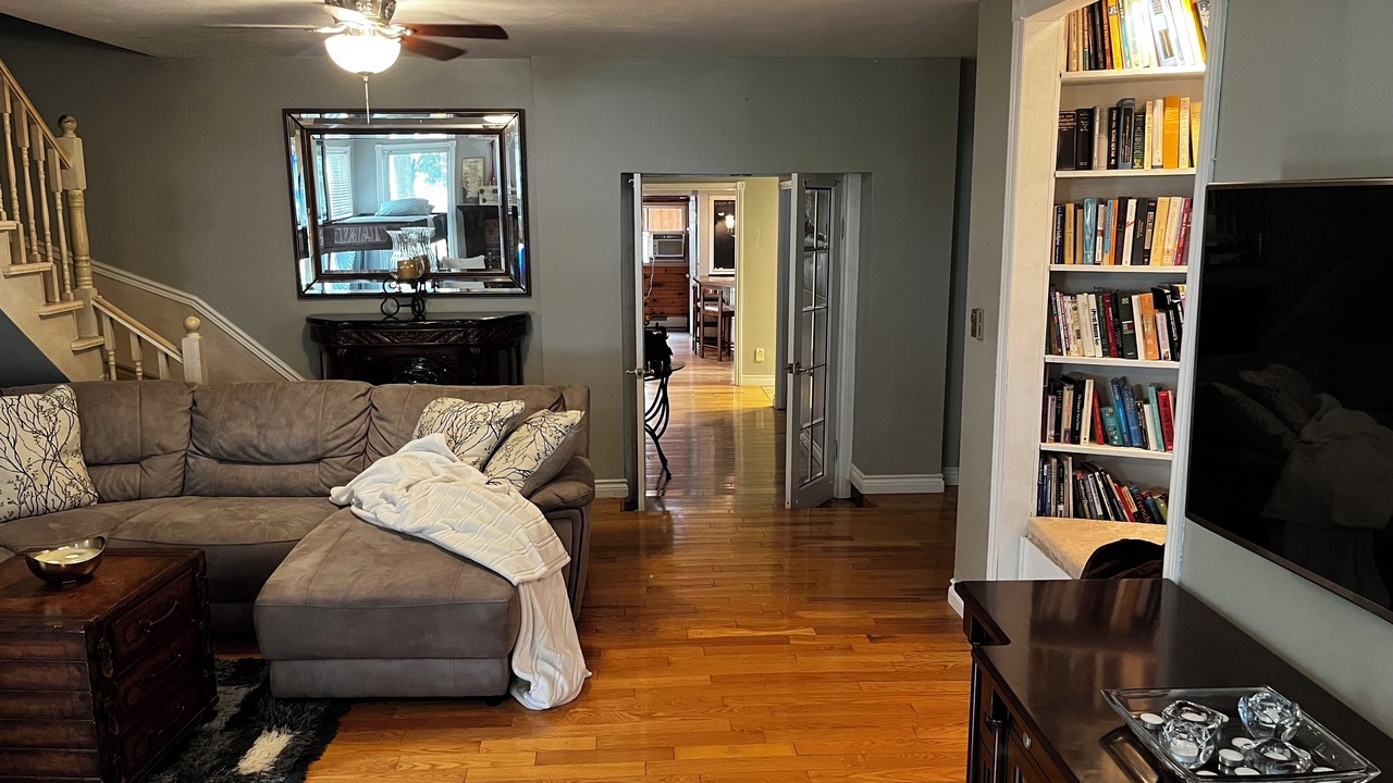Photo of Livingroom in Alcona