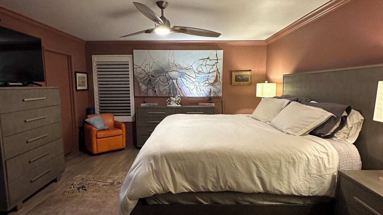 Photo of Bedroom in Pelican Bay
