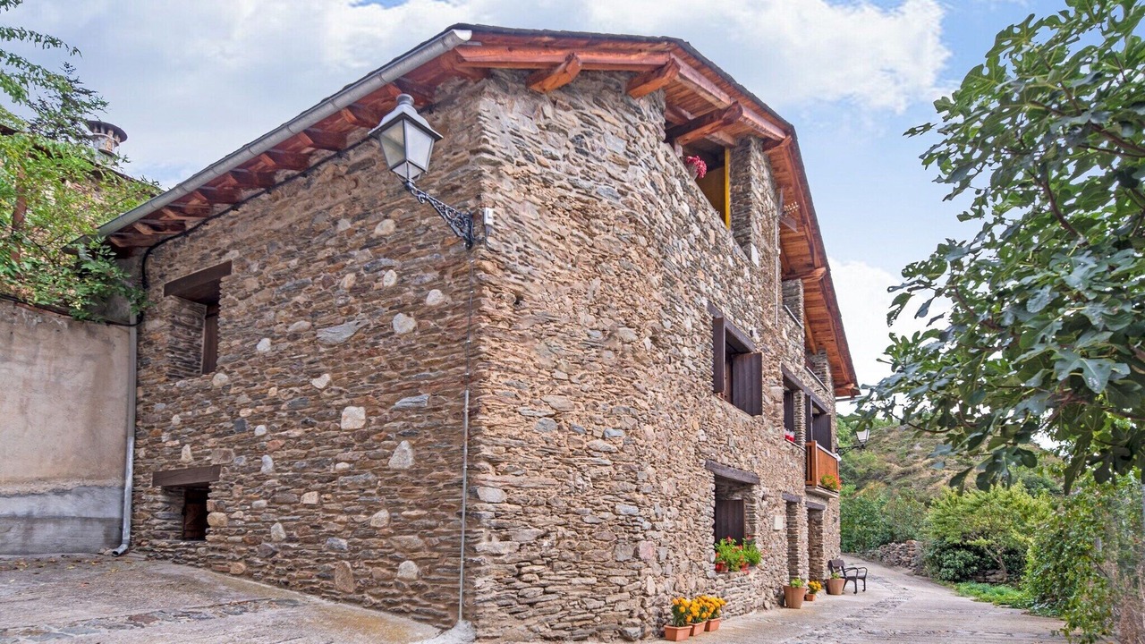 Photo of Outdoor in Isavarre