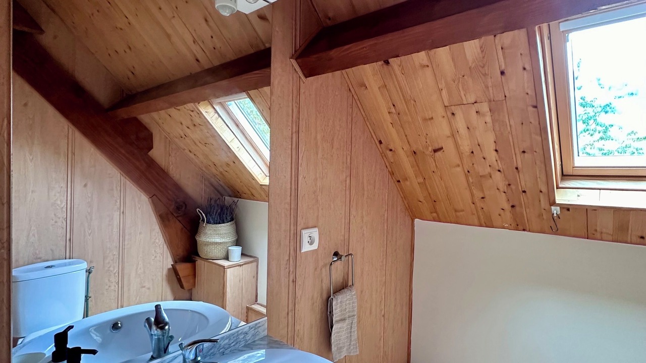 Photo of Bathroom in Viscos