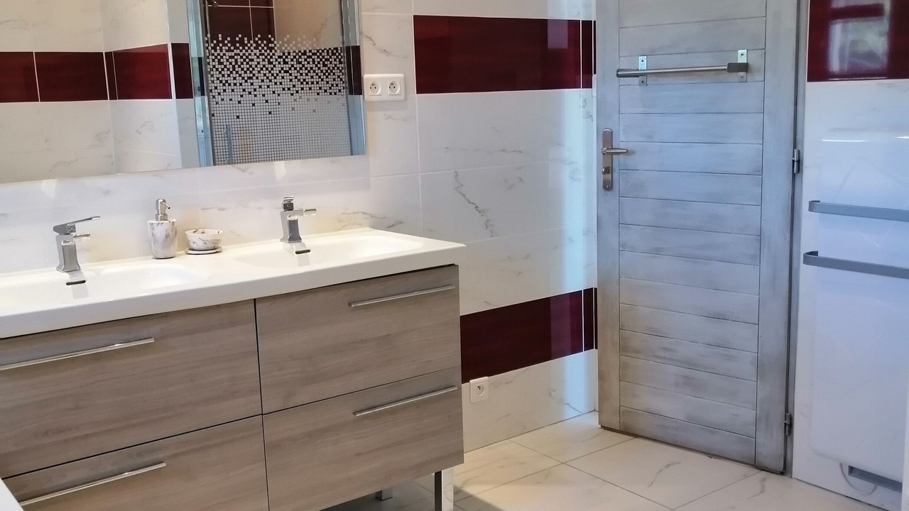 Photo of Bathroom in Saint-Christol-de-Rodieres