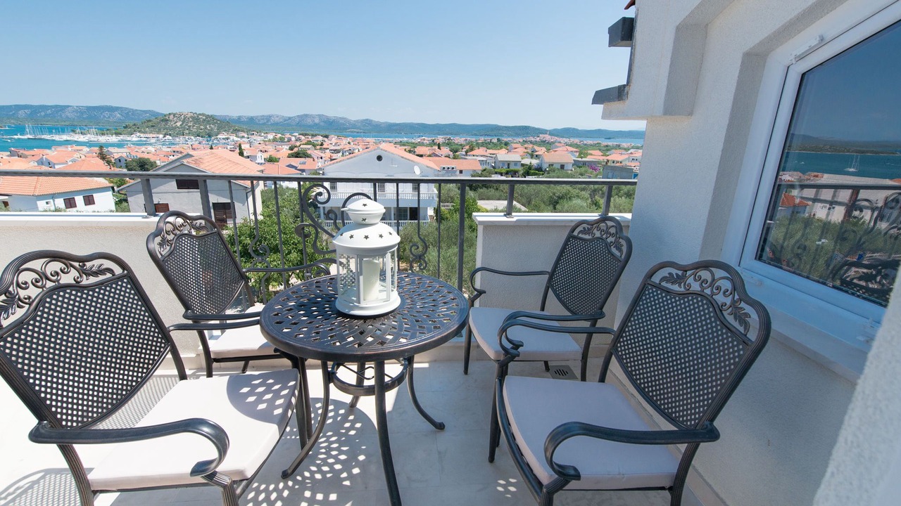 Photo of Patio Balcony in Susica