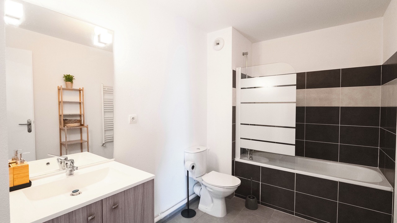 Photo of Bathroom in Lormont